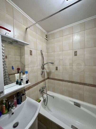 2-к. квартира, 52 м², 3/10 эт.