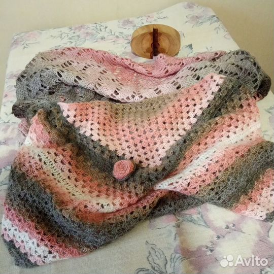 Мини шаль, бактус ручная работа