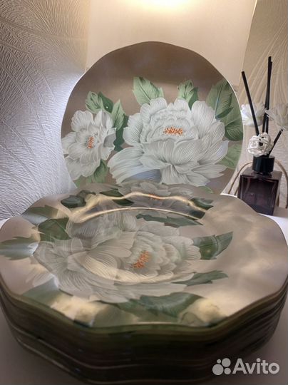 Набор столовой посуды на 12 персон