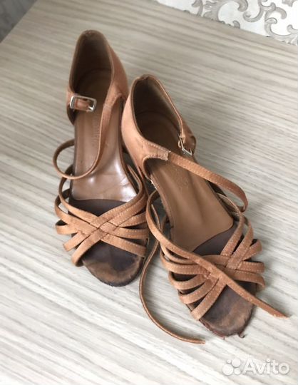 Туфли для бальных танцев