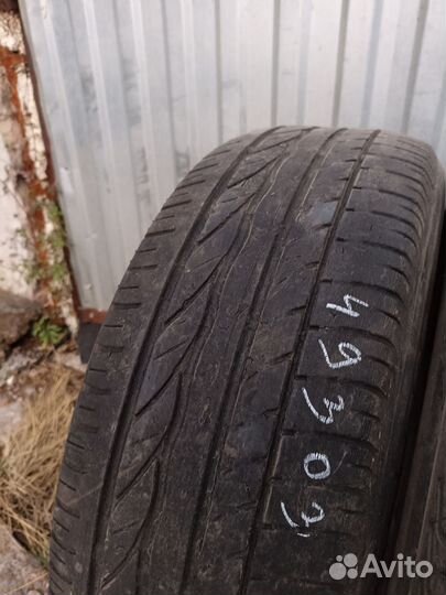 Bridgestone Turanza T001 205/60 R16