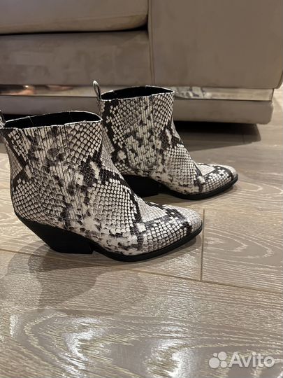 Полусапоги женские 36 размер