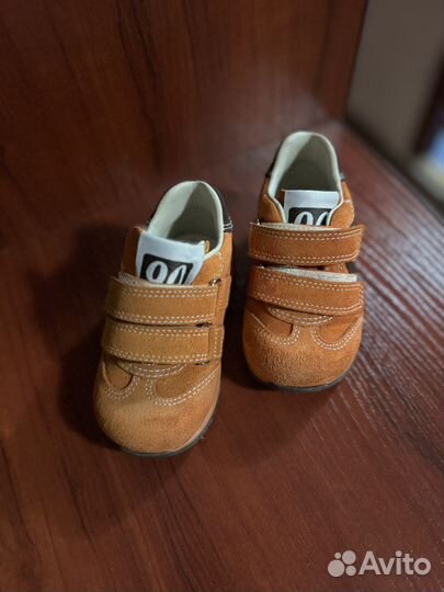 Ботинки на малыша осень весна 20р