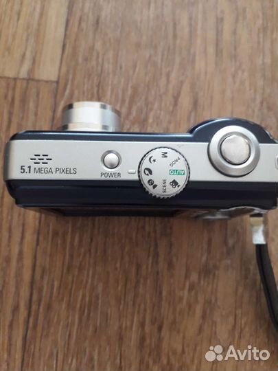 Компактный фотоаппарат