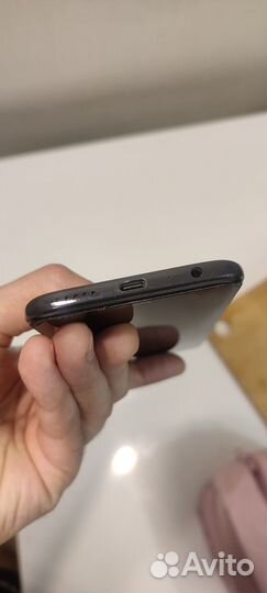 Xiaomi Redmi 8, 3/32 ГБ