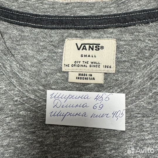 Футболка Vans