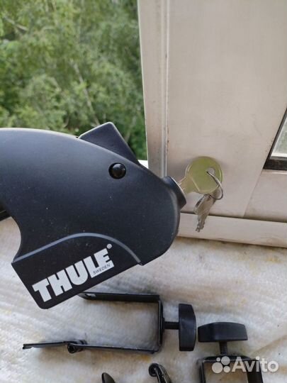 Крепление thule 745 для сноуборда/лыж на машину