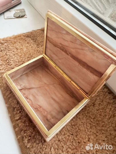 Шкатулка из оникса