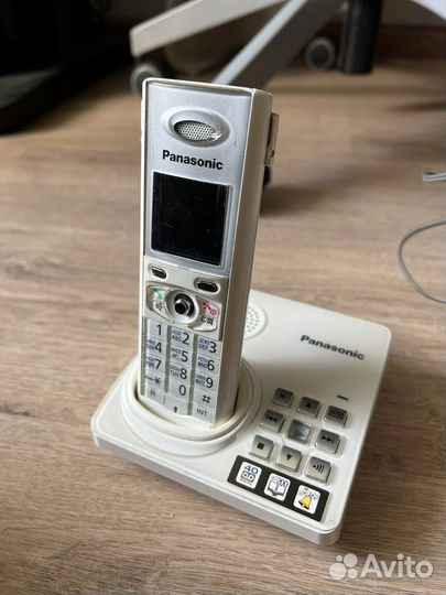 Радиотелефон Panasonic KX-TG8225RU