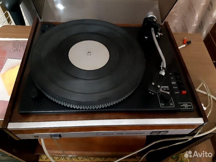 Проигрыватель винила вега 106