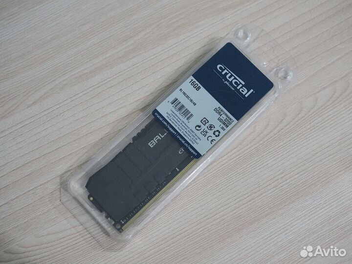 Оперативная память Crucial Ballistix DDR4 1x 16гб