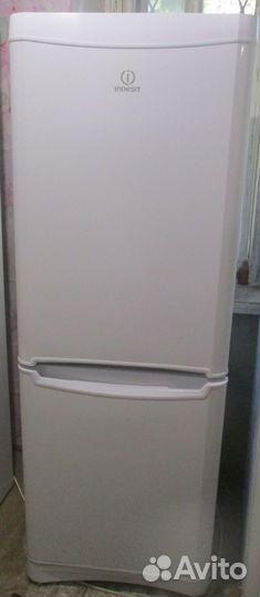 Indesit ITD25 W, 2-хкамерный, высота 1.65 м, б/у