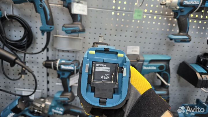 Гайковерт ак makita DTW700Z уд бщ 18В,0-2700-2400