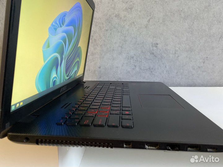 Продам игровой ноутбук asus ROG GL752VW