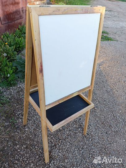 Мольберт, доска для рисования