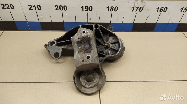 Кронштейн двигателя левый A6 C6,4F 2005-2011