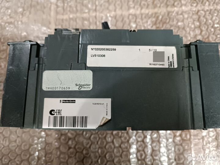 Schneider Electric LV510306