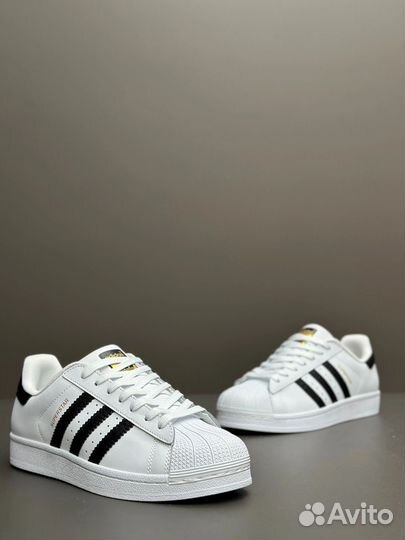 Adidas superstar