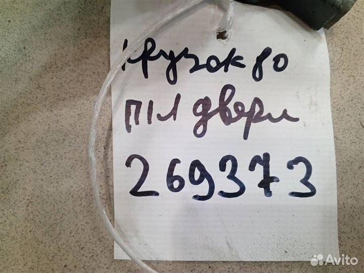 Направляющая стекла двери передней левой Toyota L