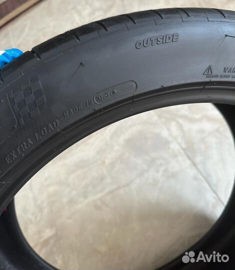 Michelin Pilot Sport 4 S 285/40 R23