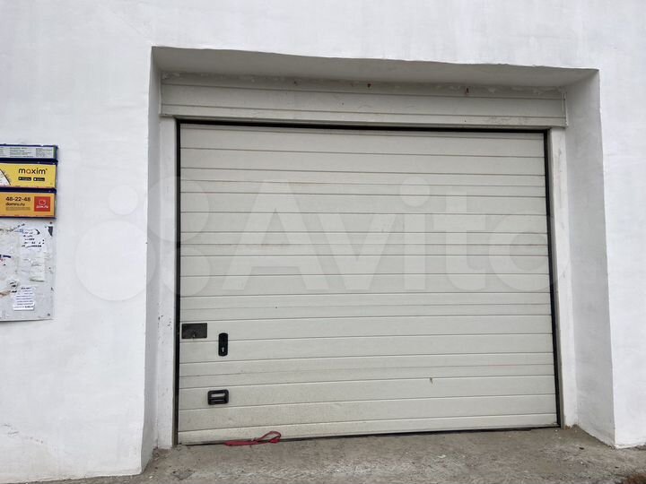 Гараж, > 30 м²