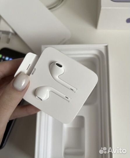 Наушники apple earpods lightning проводные