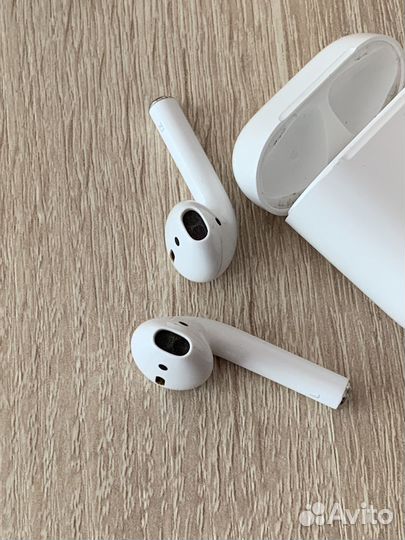 Airpods 2