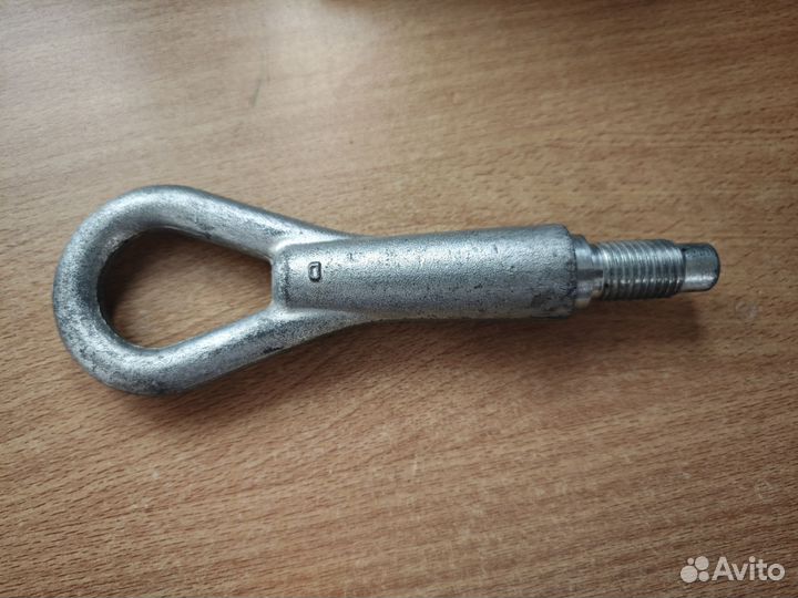 Буксировочный крюк nissan note e11