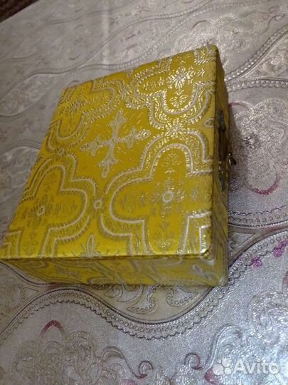 Икона новая,складень,парча