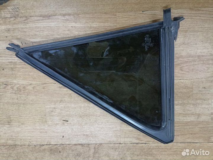 Форточка двери задняя левая Mercedes Ml W164