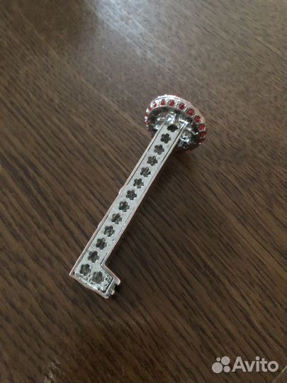 Бижутерия ключик со стразами