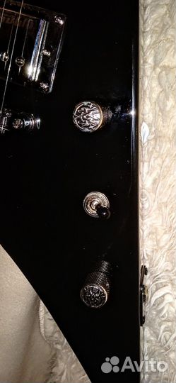 Электрогитара Rocket E-2