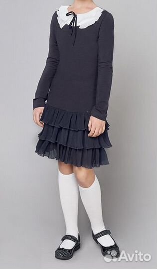 Платье трикотажное с воротником-плиссе 164