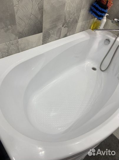 Ванна акриловая 170 бу