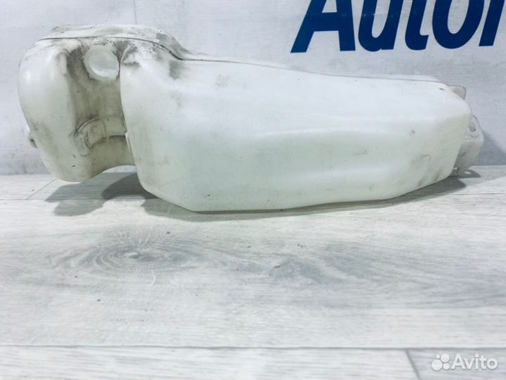 Бачок омывателя Renault Logan 2 седан K4M 2014