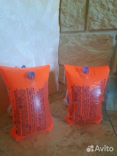 Нарукавники для плавания