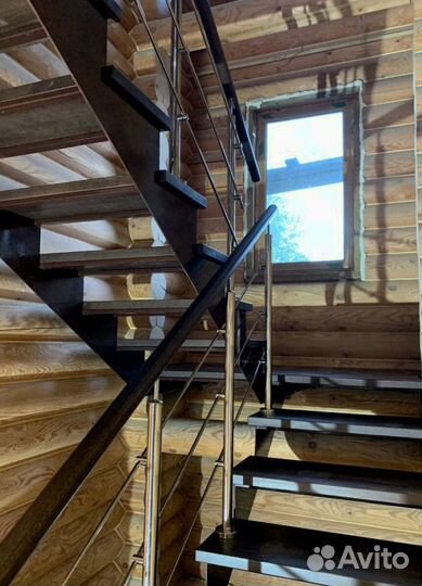 Перила деревянные для лестниц