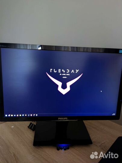 Монитор Philips 21.5 дюйм 75 гц