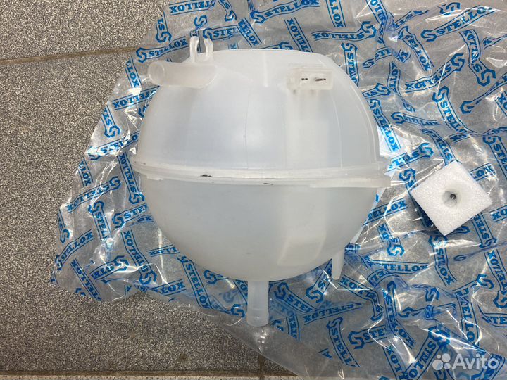 Расширительный бачок Transporter T4