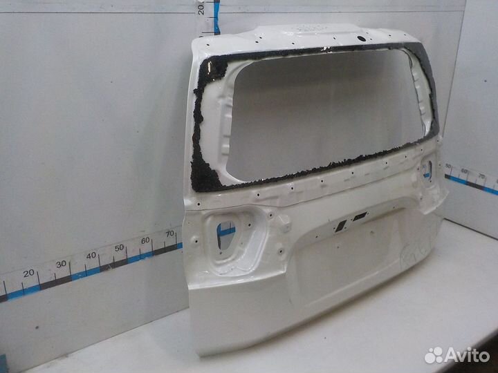 Б/У Б/У Дверь багажника Toyota Land Cruiser 300