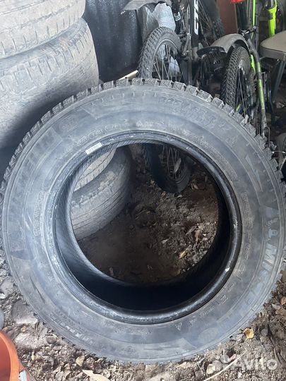 Michelin Latitude X-Ice North 225/65 R17