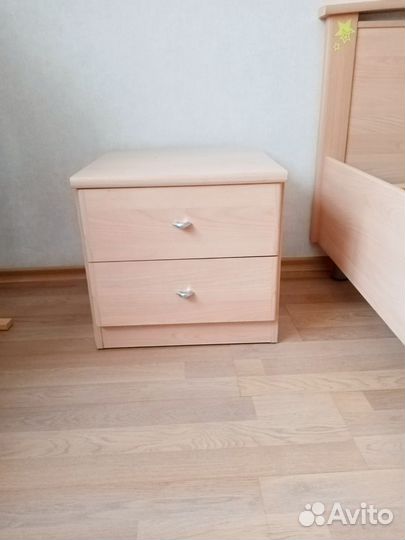 Кровать двухспальная с матрасом