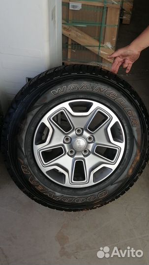 Шины и диски на Jeep Wrangler Rubicon