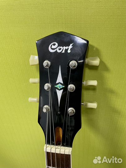Электрогитара Cort CR250