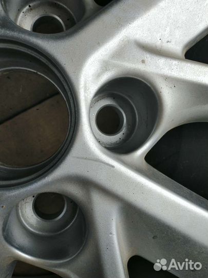 Оригинальный диск Toyota Corolla R-16