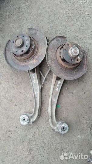 Задние кулаки с ступицами Опель Вектра B 1995-2002