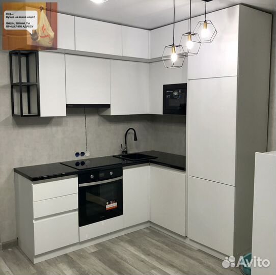 Кухонный гарнитур угловой