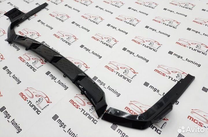 Диффузор заднего бампера BMW X7 G07 Черный