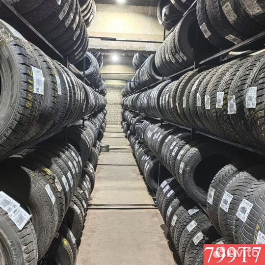 Nokian Tyres Hakkapeliitta Sport Utility 215/60 R17 100T