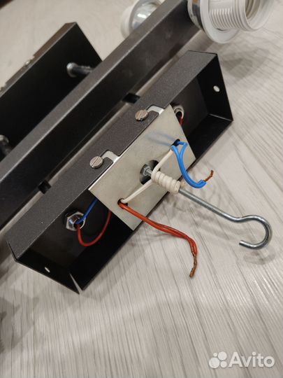 Светильники на 2 плафона